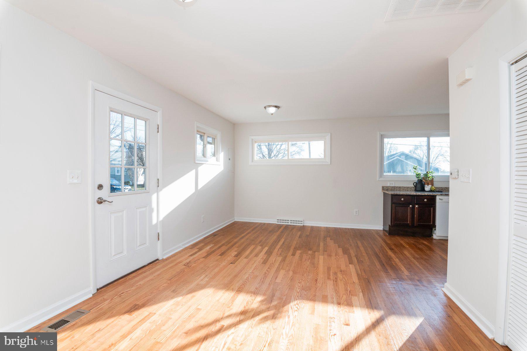 7906 Bon Air Road Baltimore, MD 21234 - Photo 2 of 26 Gallery Image 2