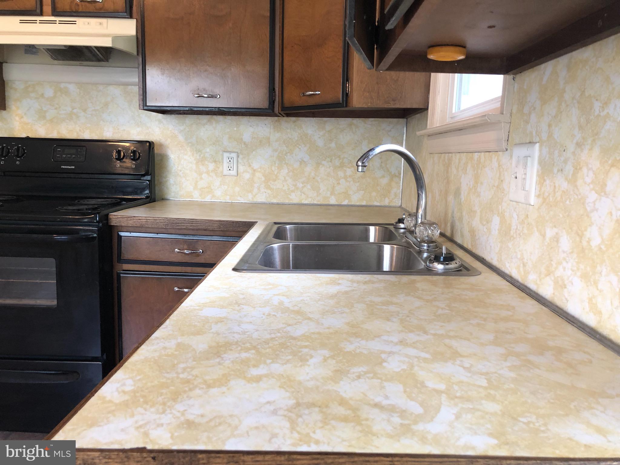 1615 Mount Laurel Road Temple, PA 19560 - Photo 8 of 17