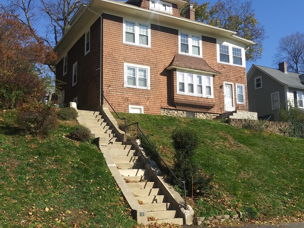 12 Hanna Road Worcester, MA 01602 - Photo 2 of 34 Gallery Image 2