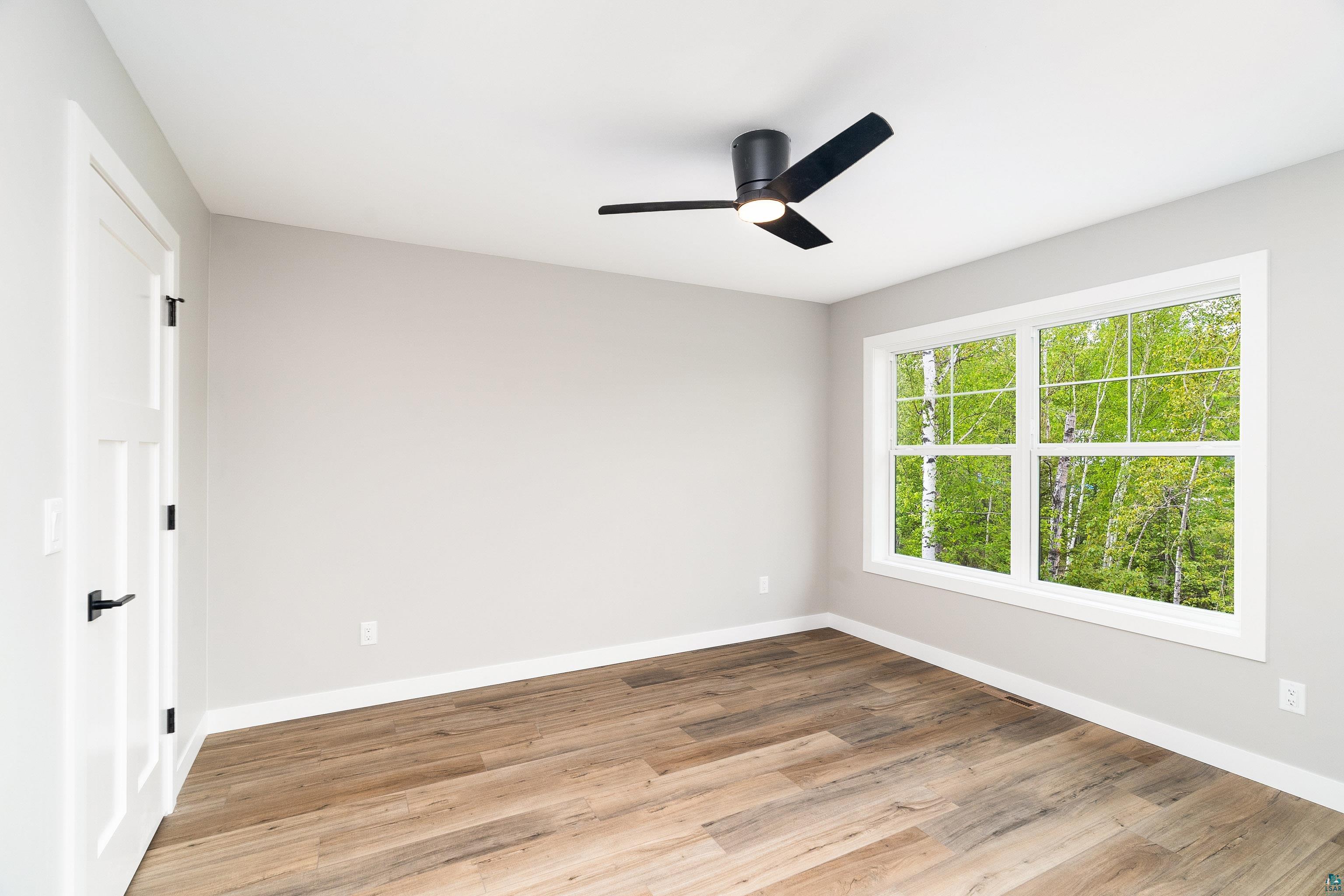 8313 Eric Shaffer Way Duluth, MN 55808 - Photo 15 of 33