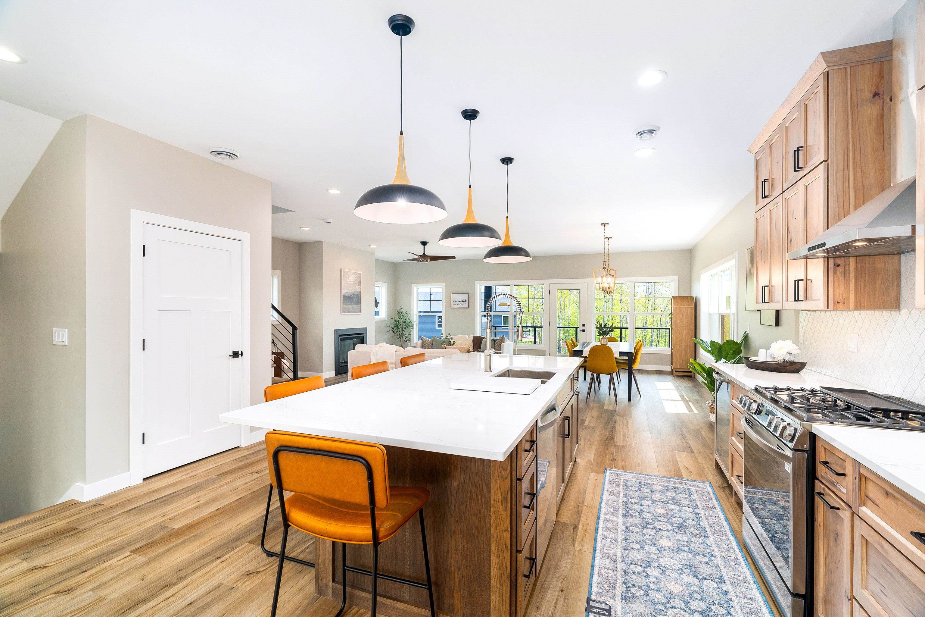 8313 Eric Shaffer Way Duluth, MN 55808 - Photo 7 of 35