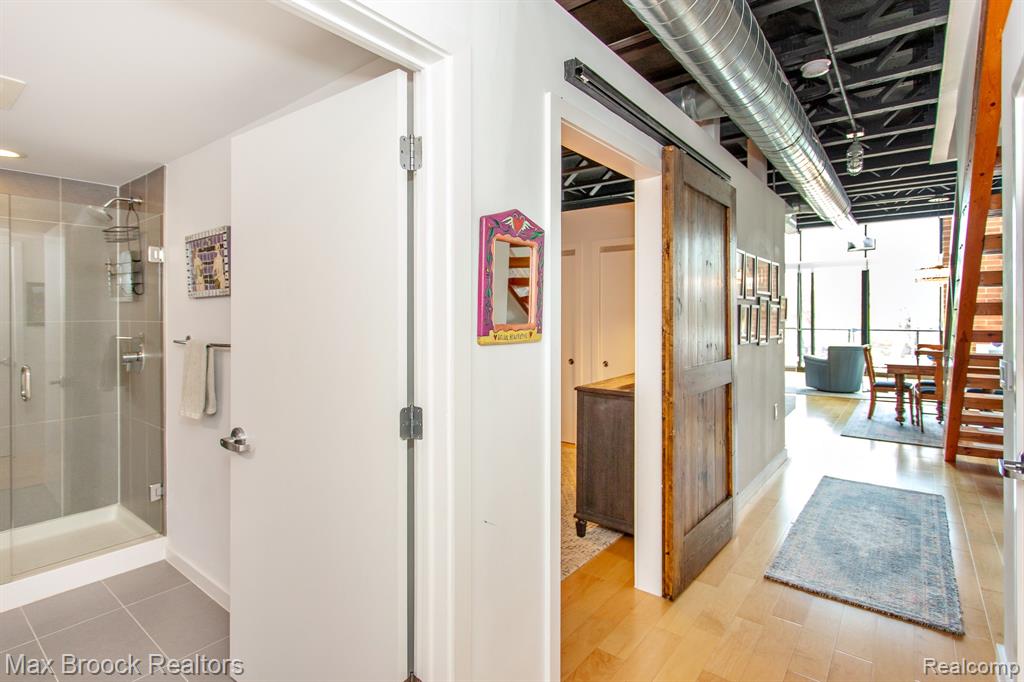 211 East 9 Mile Road, Unit 307 Ferndale, MI 48220 - Photo 8 of 60