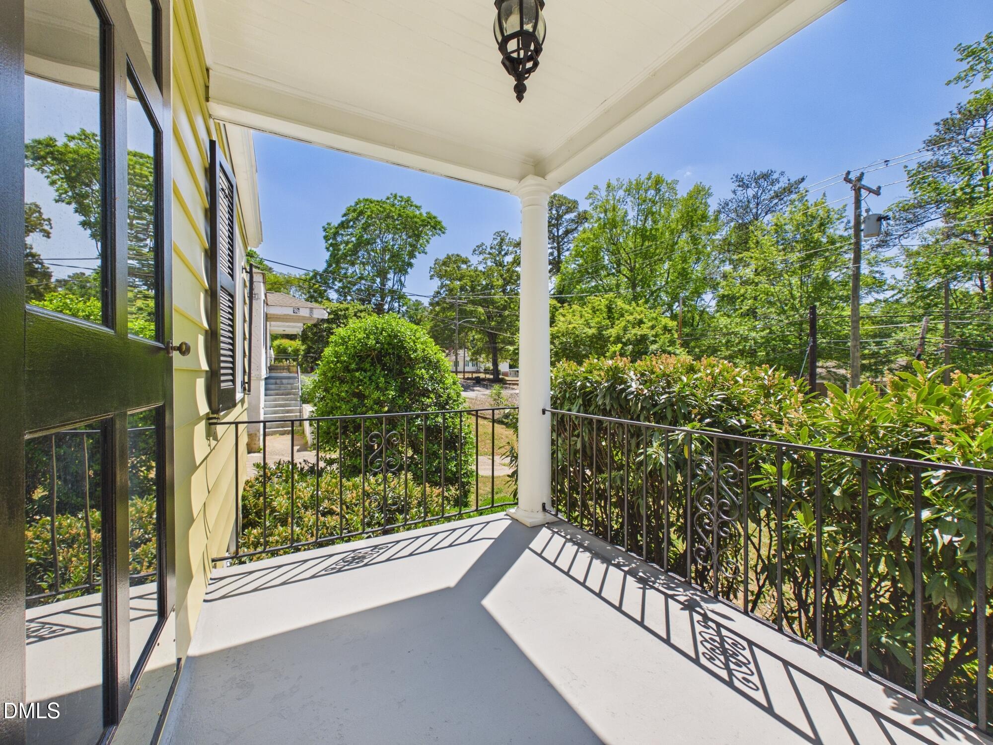 2912 Oberlin Road Raleigh, NC 27608 - Photo 7 of 62