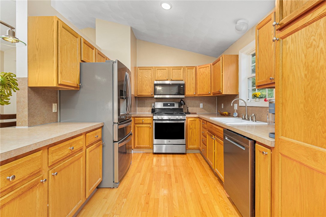 50 Abbott Run Valley Road, Unit 1929 Cumberland, RI 02864 - Photo 8 of 37 Gallery Image 8