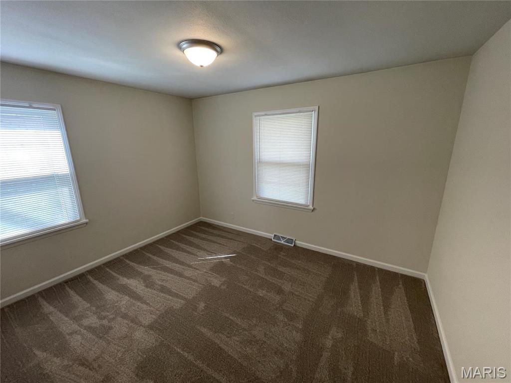 433 Essen Lane Ballwin, MO 63021 - Photo 19 of 38