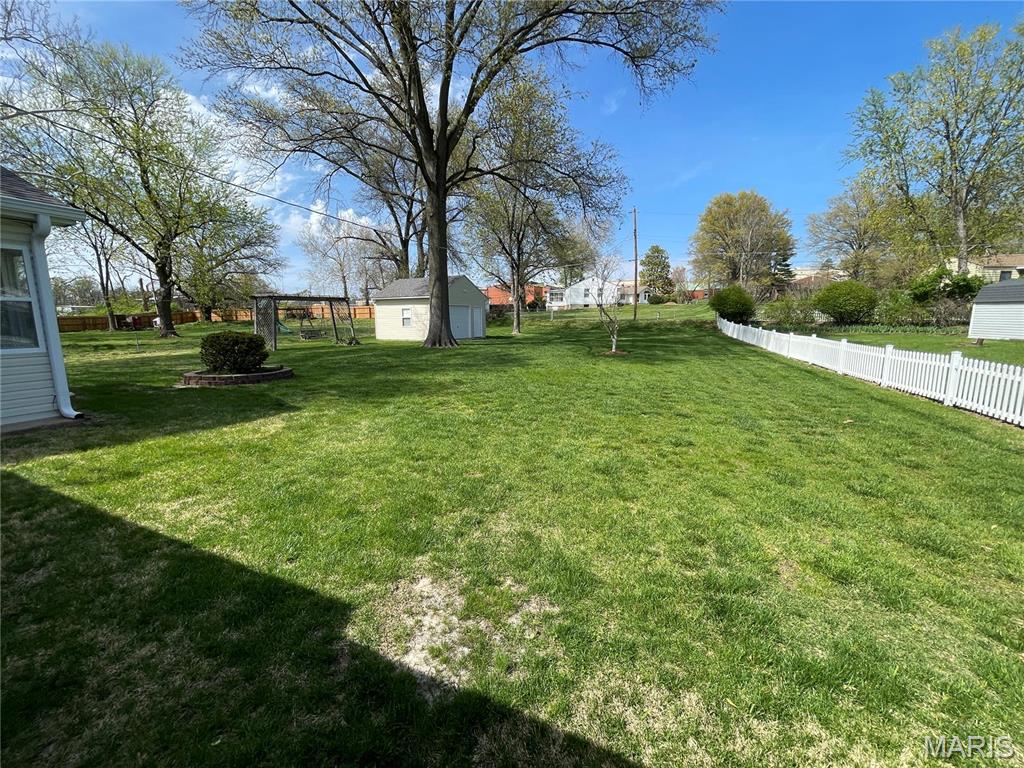 433 Essen Lane Ballwin, MO 63021 - Photo 37 of 38