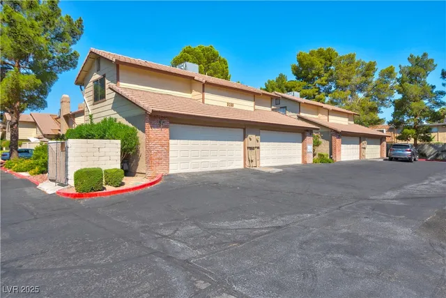 $1,800 | 3280 Dayflower Street, Unit 1, Las Vegas, NV 89121