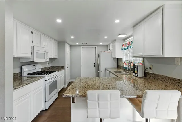 $1,800 | 3280 Dayflower Street, Unit 1, Las Vegas, NV 89121