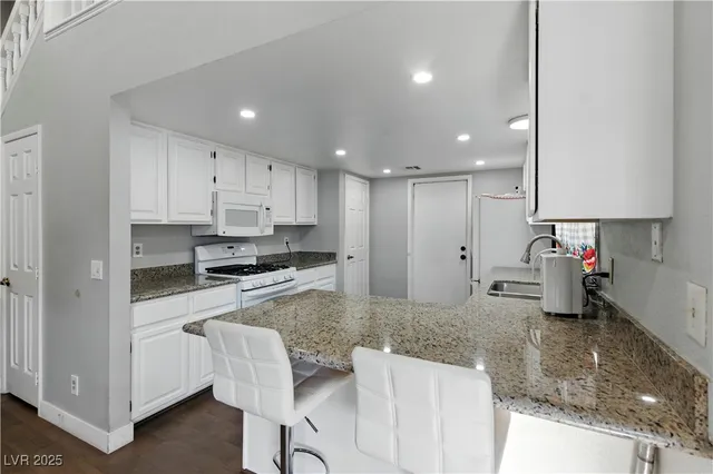 $1,800 | 3280 Dayflower Street, Unit 1, Las Vegas, NV 89121