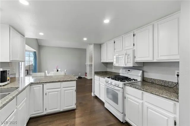 $1,800 | 3280 Dayflower Street, Unit 1, Las Vegas, NV 89121