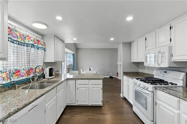 $1,800 | 3280 Dayflower Street, Unit 1, Las Vegas, NV 89121