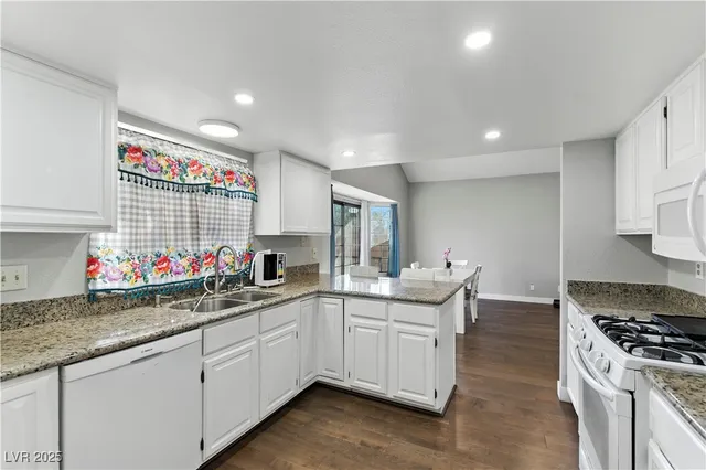 $1,800 | 3280 Dayflower Street, Unit 1, Las Vegas, NV 89121