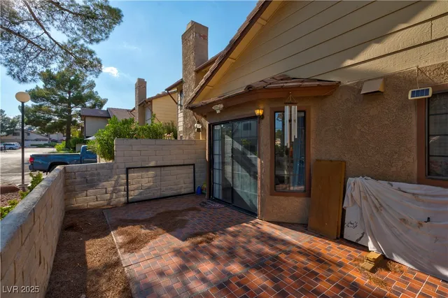 $1,800 | 3280 Dayflower Street, Unit 1, Las Vegas, NV 89121