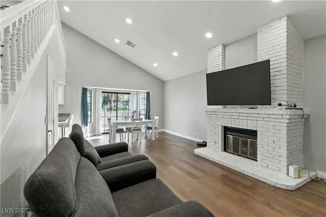 $1,800 | 3280 Dayflower Street, Unit 1, Las Vegas, NV 89121