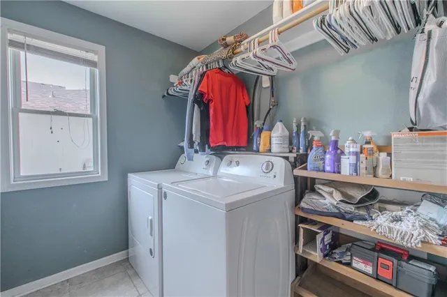 $319,900 | 2500 Twin Oaks Drive, Harrisonville, MO 64701