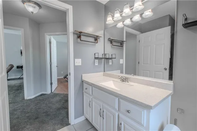 $319,900 | 2500 Twin Oaks Drive, Harrisonville, MO 64701