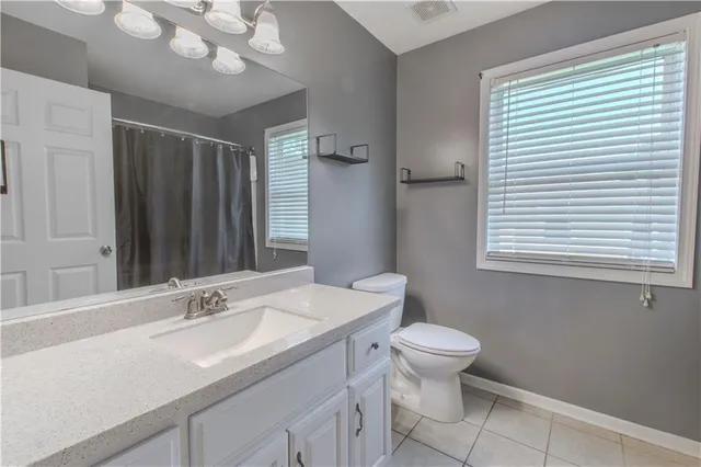 $319,900 | 2500 Twin Oaks Drive, Harrisonville, MO 64701