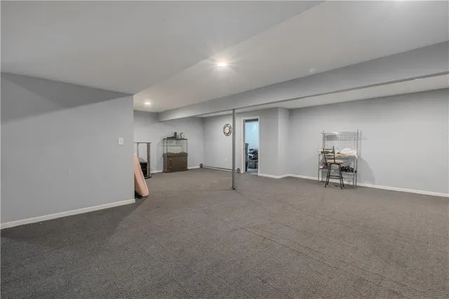 $319,900 | 2500 Twin Oaks Drive, Harrisonville, MO 64701