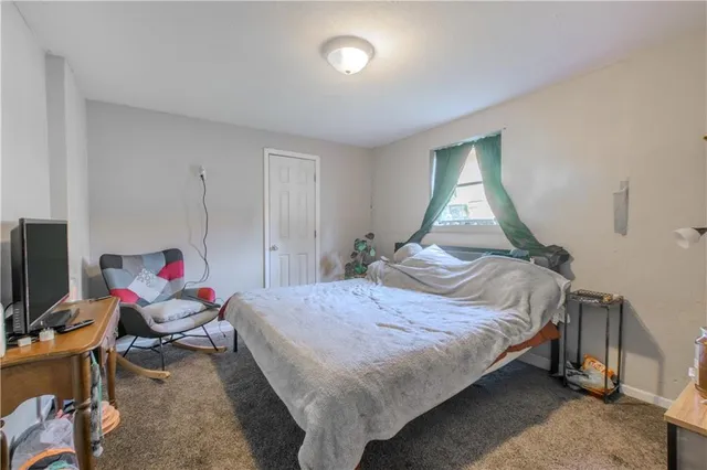 $319,900 | 2500 Twin Oaks Drive, Harrisonville, MO 64701