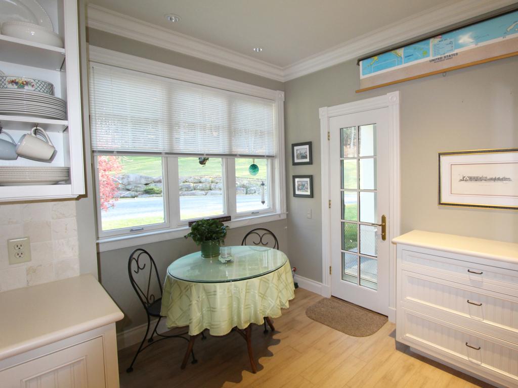 215 Logging Hill Road Stowe, VT 05672 - Photo 16 of 36 Gallery Image 16
