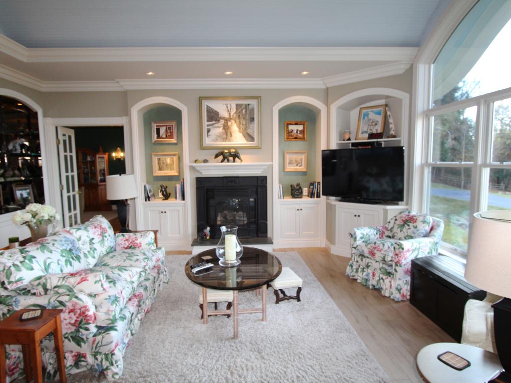 215 Logging Hill Road Stowe, VT 05672 - Photo 19 of 36 Gallery Image 19