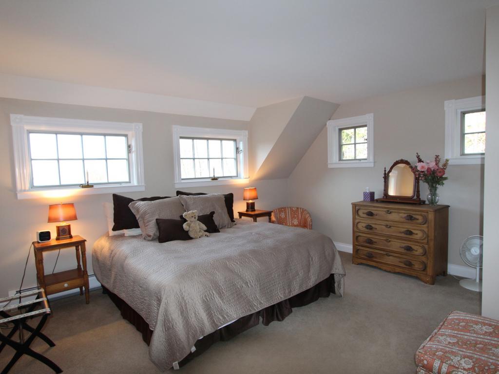 215 Logging Hill Road Stowe, VT 05672 - Photo 30 of 36 Gallery Image 30