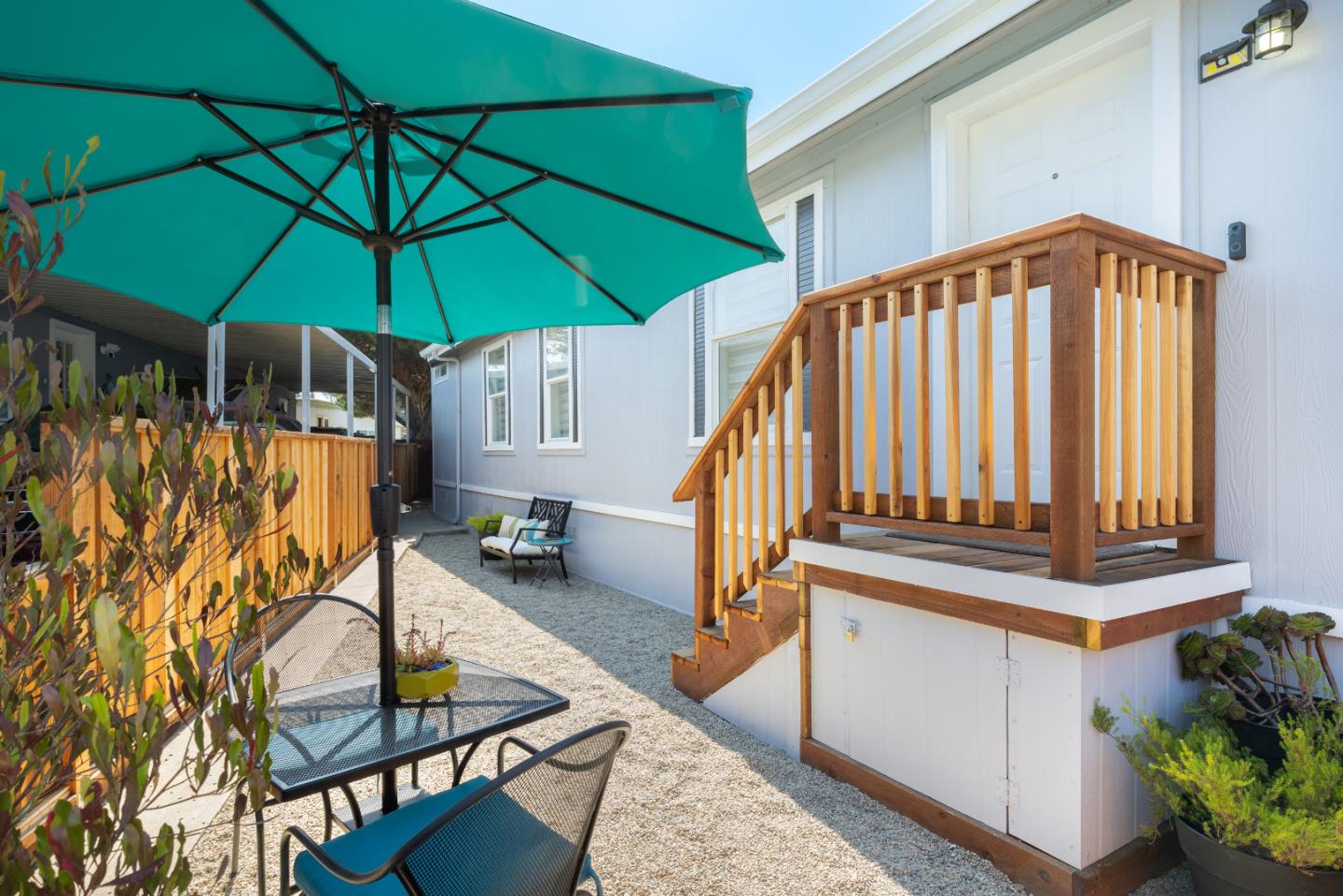 2546 Capitola Road, Unit 6 Santa Cruz, CA 95062 - Photo 29 of 40 an outdoor space with furniture