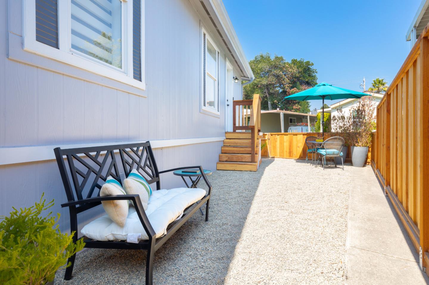 2546 Capitola Road, Unit 6 Santa Cruz, CA 95062 - Photo 30 of 40 a building outdoor space with patio furniture