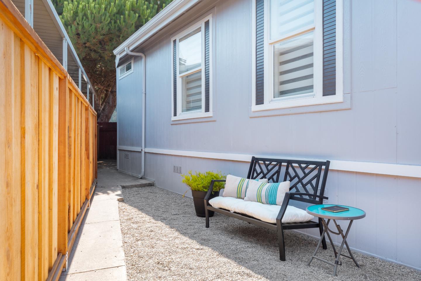 2546 Capitola Road, Unit 6 Santa Cruz, CA 95062 - Photo 31 of 40 a view of a two chairs in the balcony