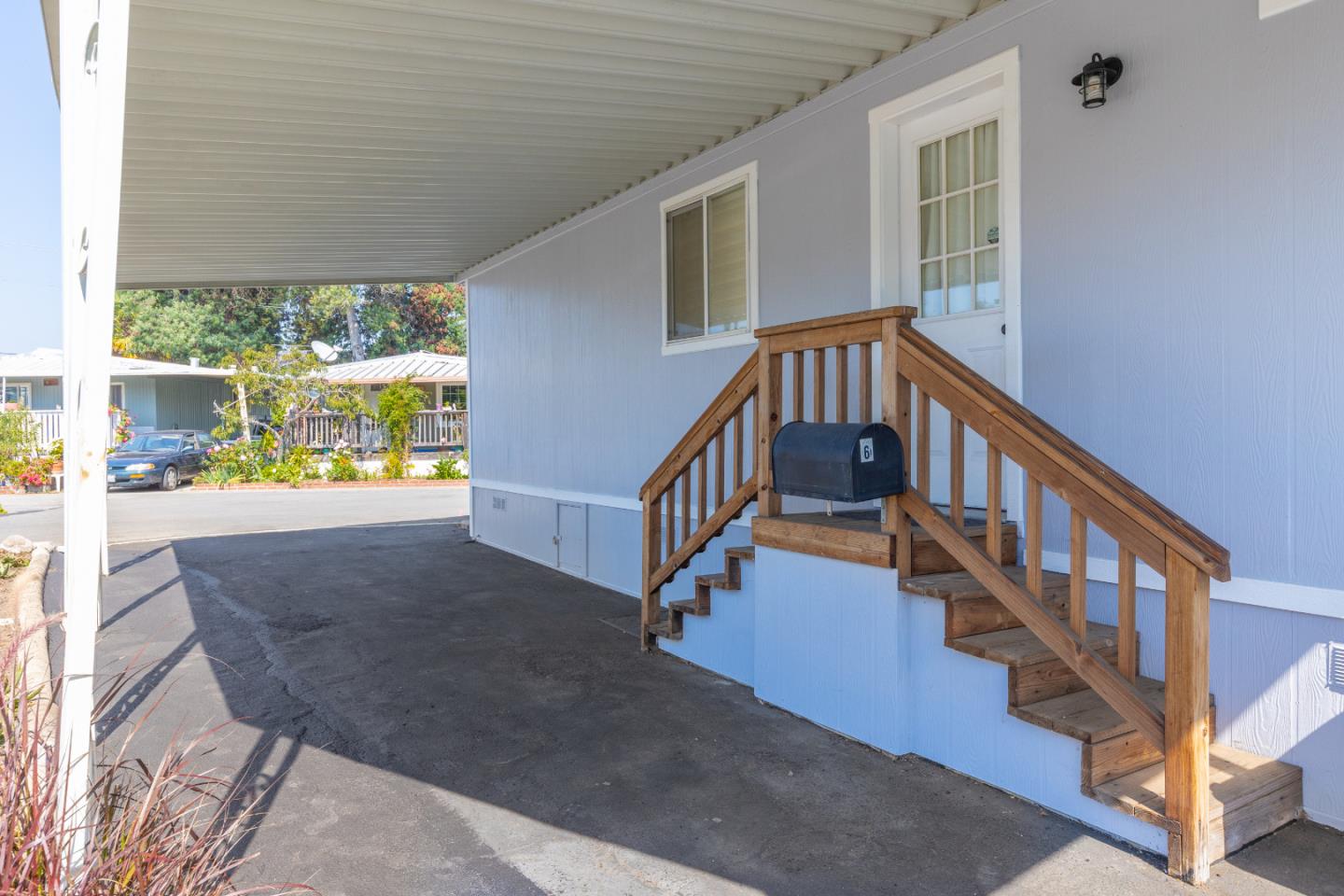 2546 Capitola Road, Unit 6 Santa Cruz, CA 95062 - Photo 33 of 40 a view of an entryway
