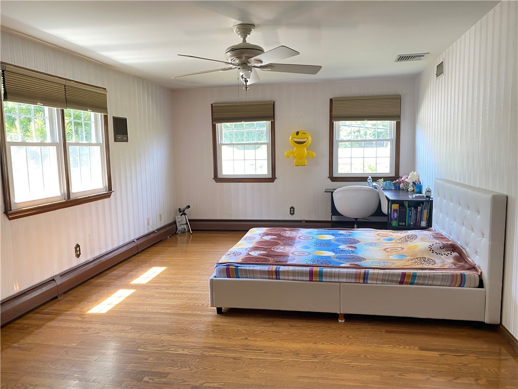 446 Budlong Road Cranston, RI 02920 - Photo 19 of 32