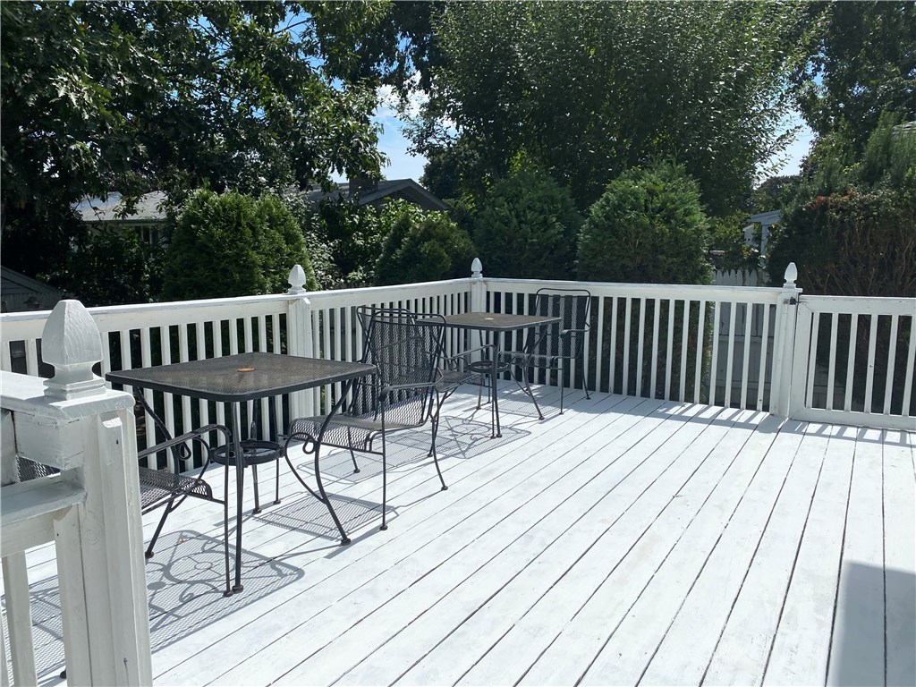 446 Budlong Road Cranston, RI 02920 - Photo 6 of 32