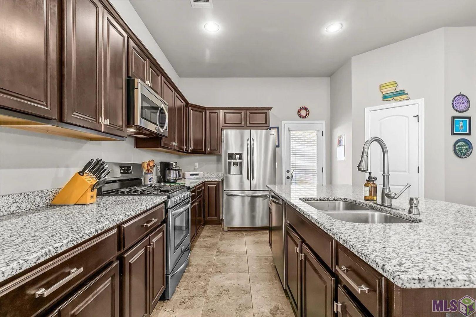 8624 Arabella Avenue Baton Rouge, LA 70820 - Photo 5 of 20