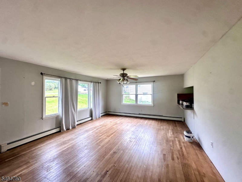 270 Munsonhurst Road Franklin, NJ 07416 - Photo 5 of 12 Gallery Image 5