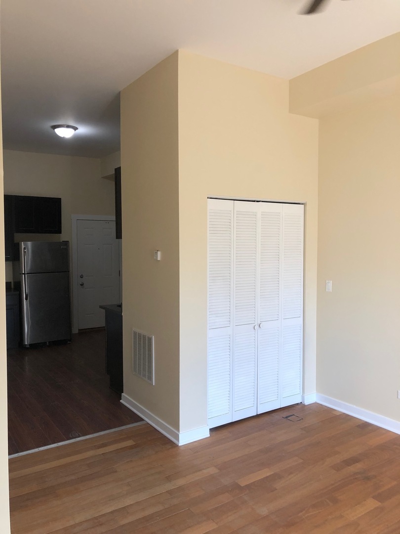 3147 South May Street, Unit 3F Chicago, IL 60608 - Photo 4 of 7