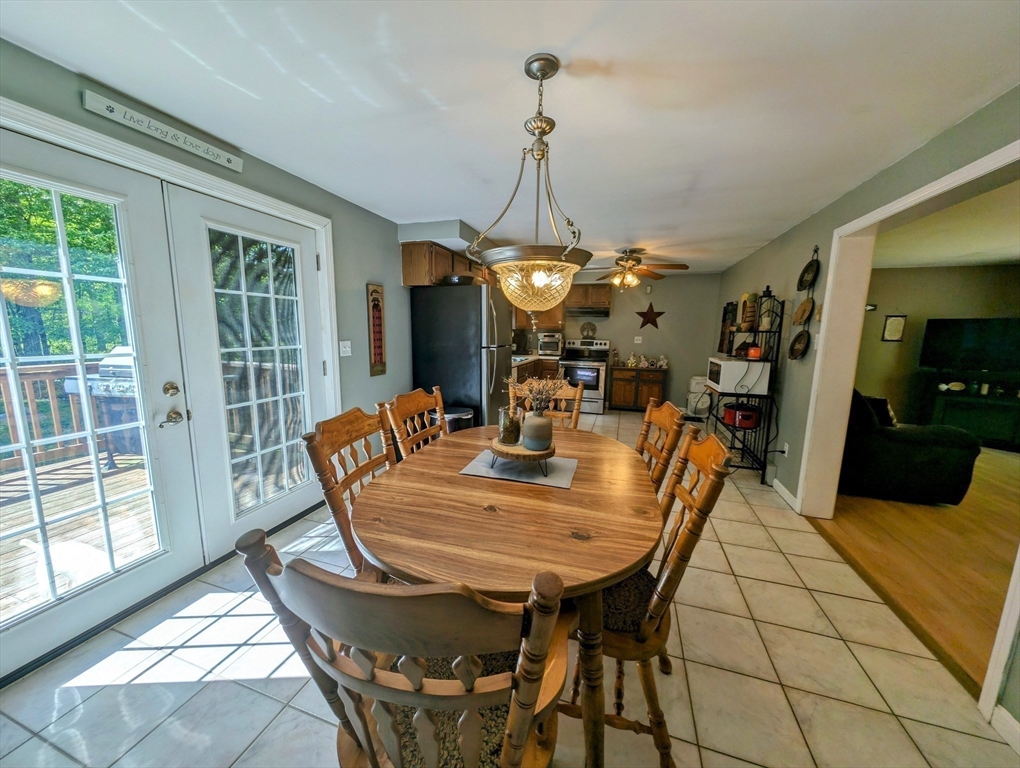 182 Ramshorn Road Charlton, MA 01507 - Photo 3 of 41