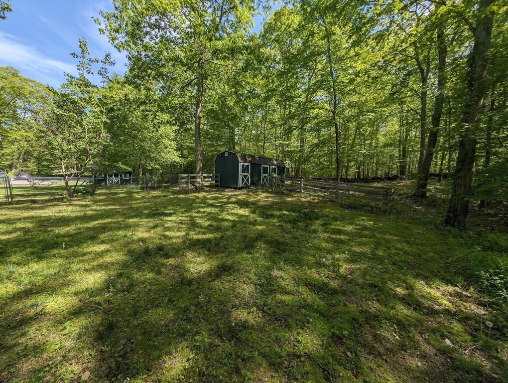 182 Ramshorn Road Charlton, MA 01507 - Photo 37 of 41