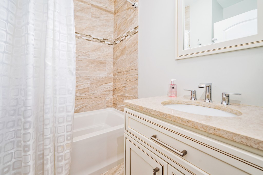 15 Ricker Road, Unit 1 Newton, MA 02458 - Photo 17 of 29 Gallery Image 17