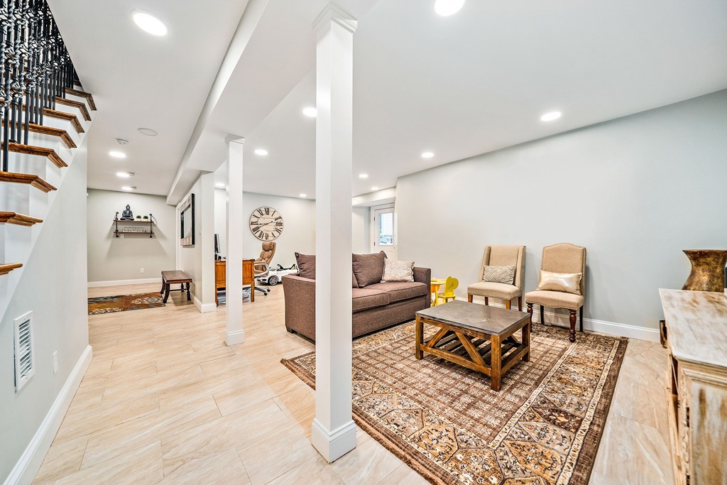 15 Ricker Road, Unit 1 Newton, MA 02458 - Photo 18 of 29 Gallery Image 18