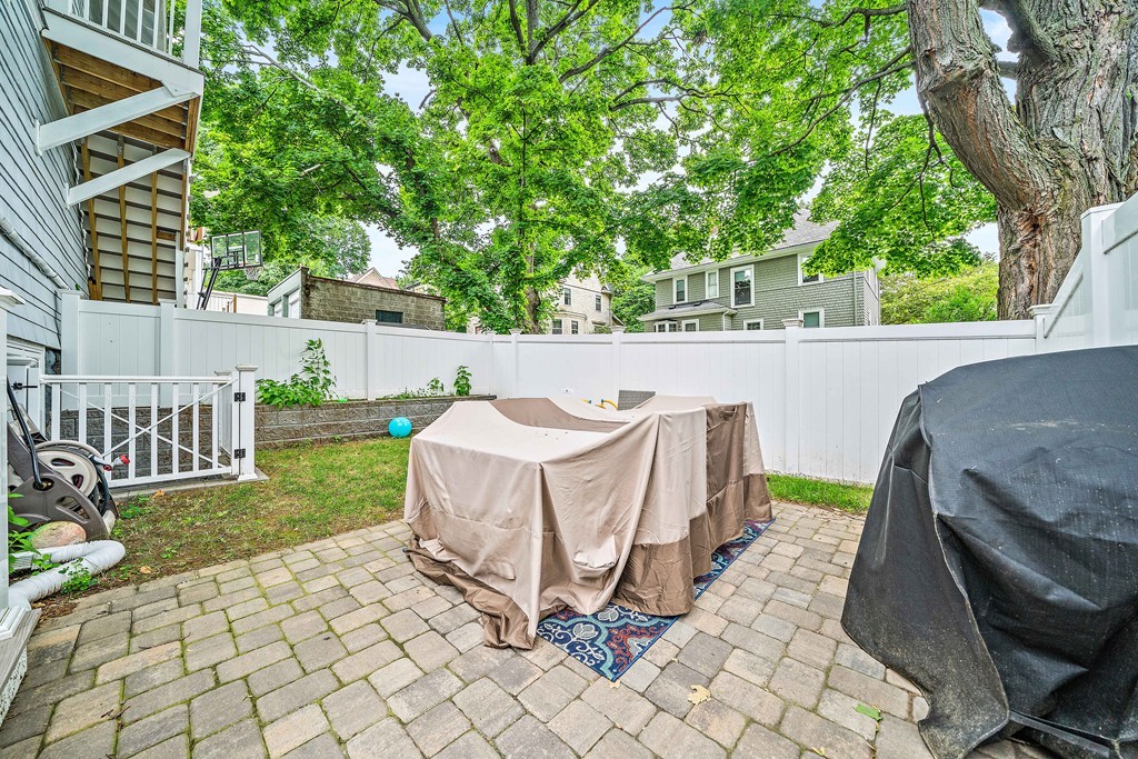 15 Ricker Road, Unit 1 Newton, MA 02458 - Photo 28 of 29 Gallery Image 28