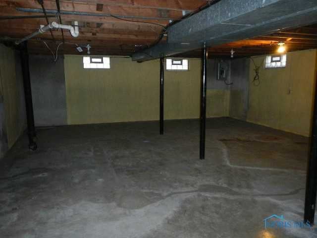 4917 Brott Road Toledo, OH 43613 - Photo 9 of 10 Gallery Image 9