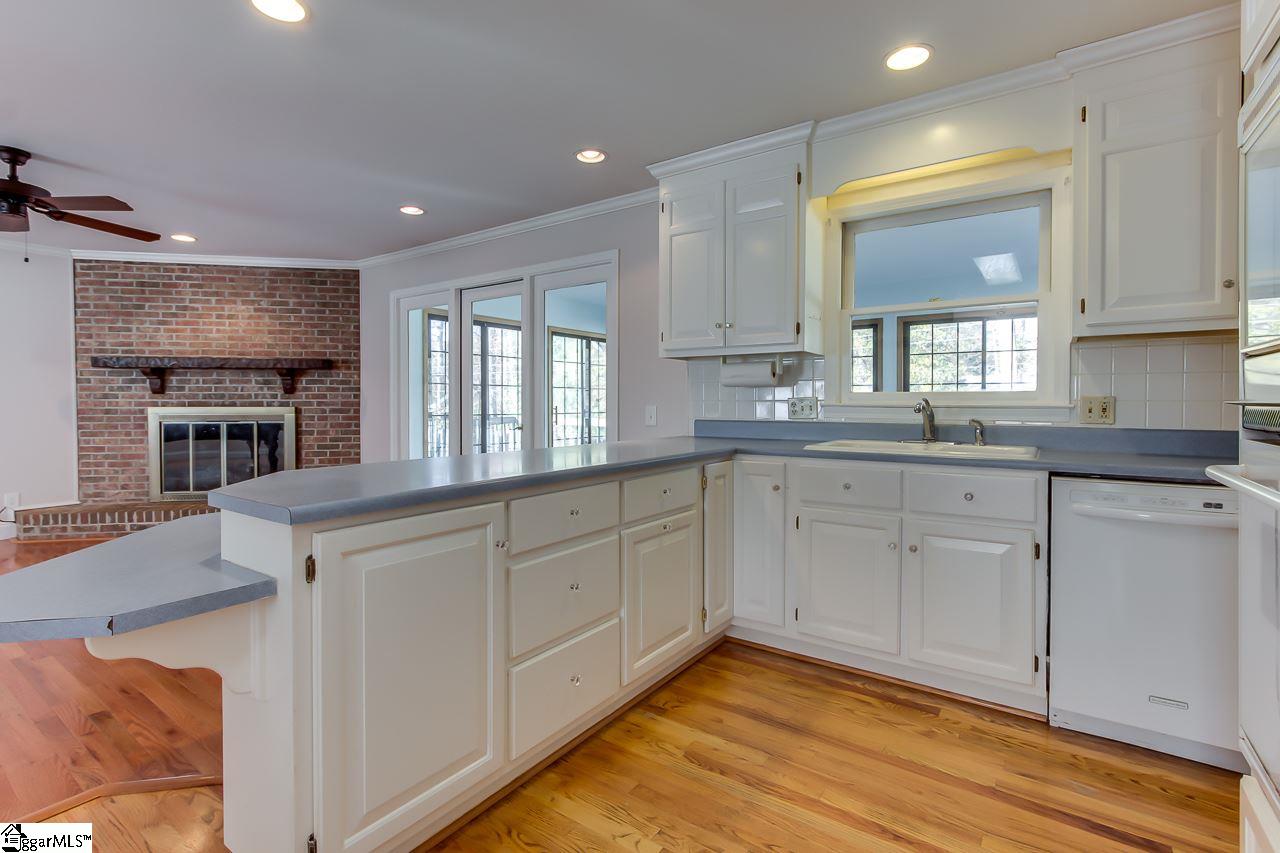 121 Montclair Road Mauldin, SC 29662 - Photo 16 of 32 Gallery Image 16
