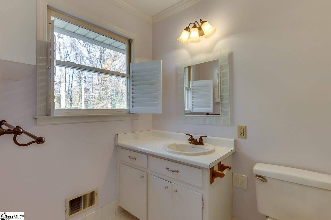 121 Montclair Road Mauldin, SC 29662 - Photo 24 of 32 Gallery Image 24