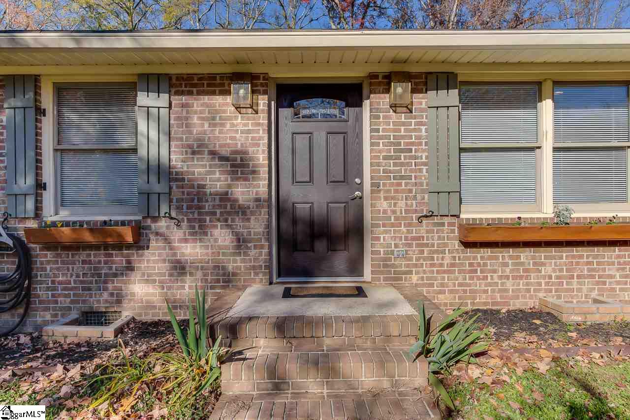 121 Montclair Road Mauldin, SC 29662 - Photo 4 of 32 Gallery Image 4