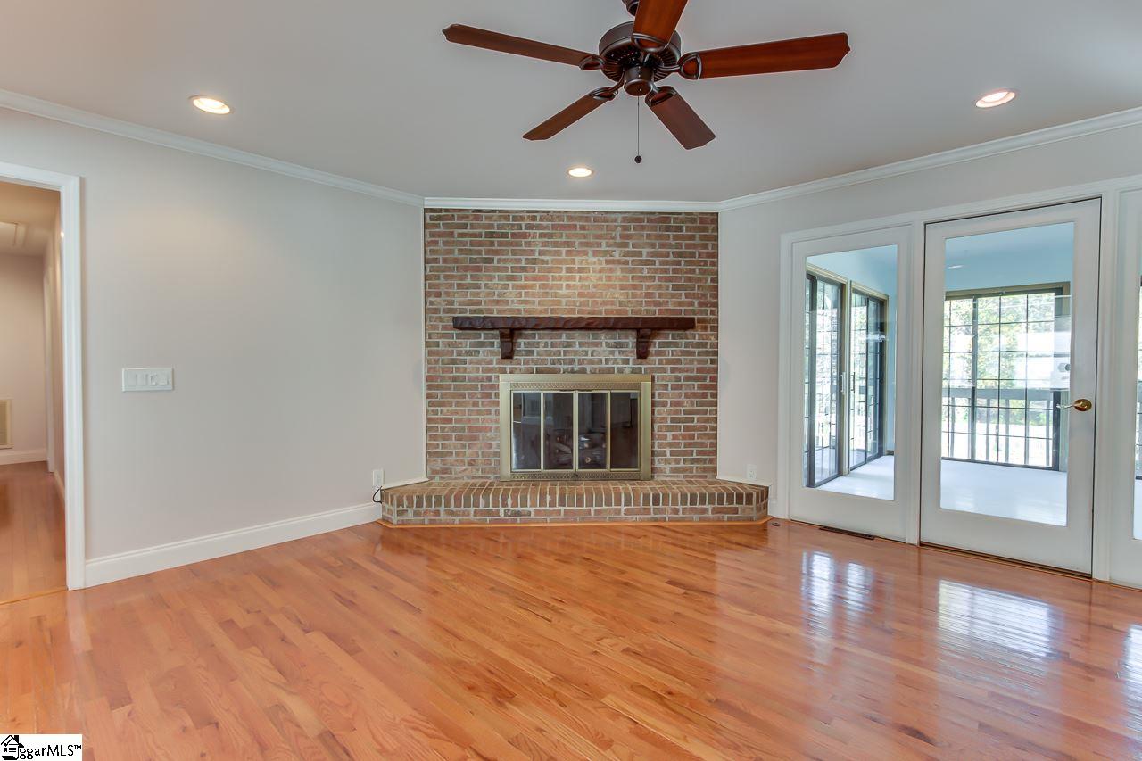 121 Montclair Road Mauldin, SC 29662 - Photo 8 of 32 Gallery Image 8