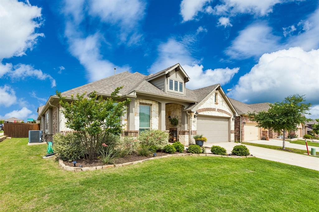 1201 Misty Ridge Drive Justin, TX 76247 - Photo 2 of 27