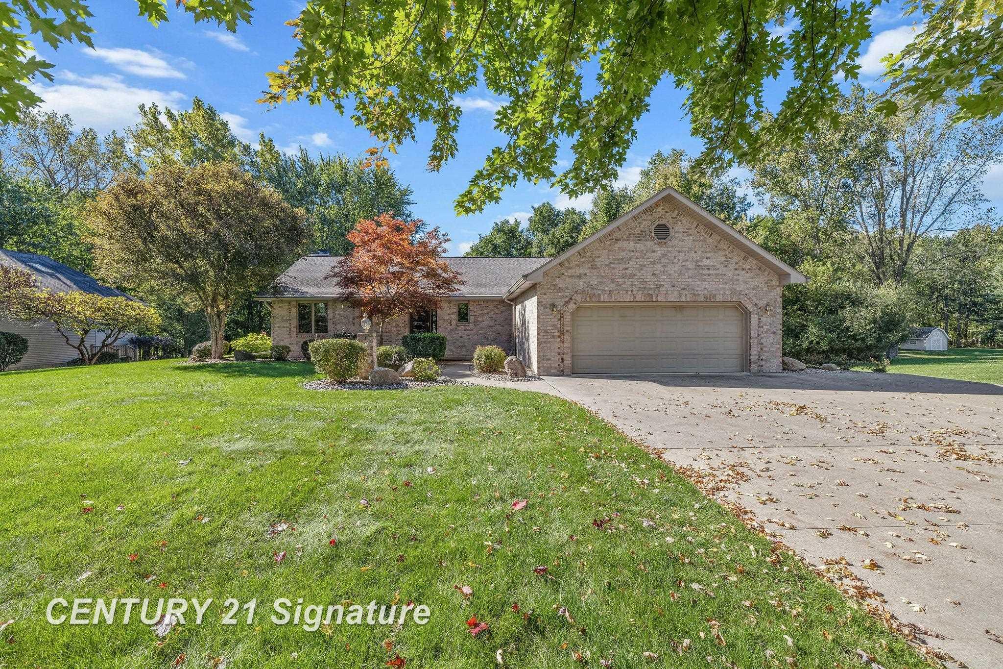 3137 Midland Road Saginaw, MI 48603 - Photo 1 of 85