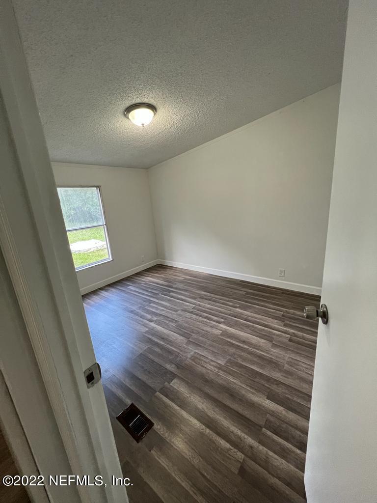 2380 Masters Road Middleburg, FL 32068 - Photo 12 of 20 44363f7f-78fc-4ac7-9e9b-305d871261e0