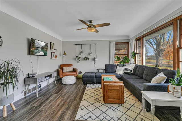 $270,000 | 990 Hassan Street Southeast, Hutchinson, MN 55350