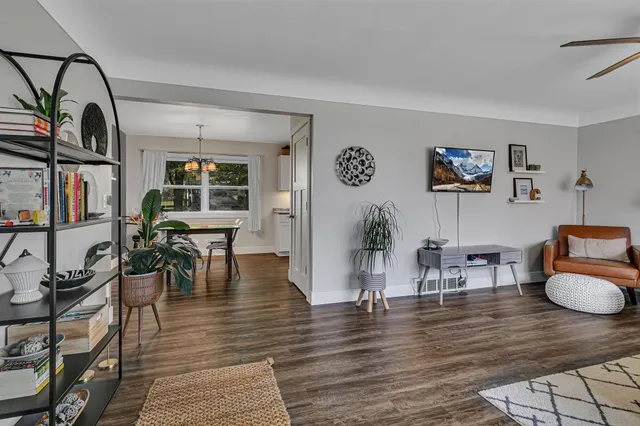 $270,000 | 990 Hassan Street Southeast, Hutchinson, MN 55350